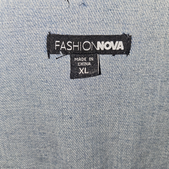 Fashion Nova Light Blue Denim Jacket - Picture 4 of 11